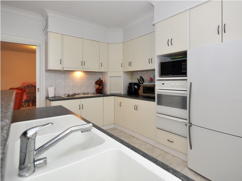 10 Bushland Drive, Aberfoyle Park SA 5159