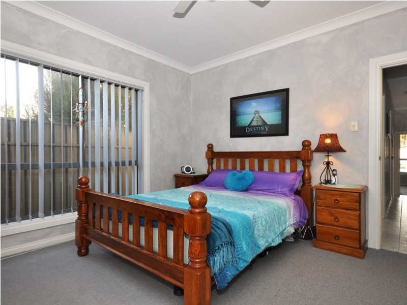 10 Bushland Drive, Aberfoyle Park SA 5159