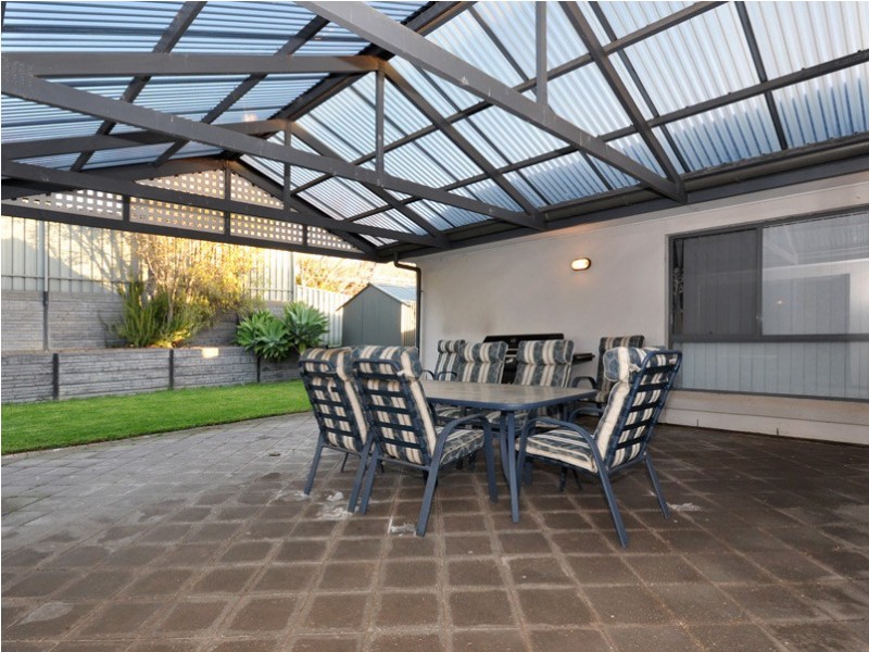 10 Bushland Drive, Aberfoyle Park SA 5159