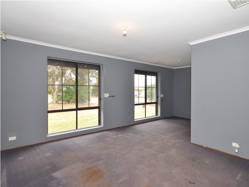 13 Serenade Crescent, Aberfoyle Park SA 5159