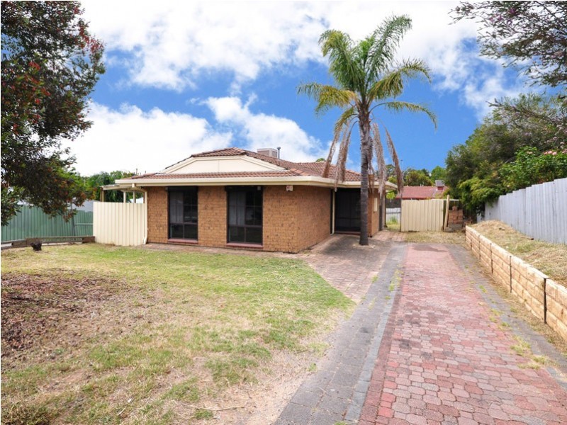 13 Serenade Crescent, Aberfoyle Park SA 5159