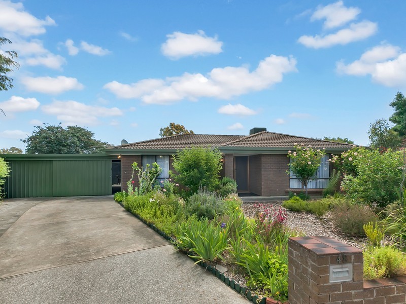 48 Serenade Crescent, Aberfoyle Park SA 5159