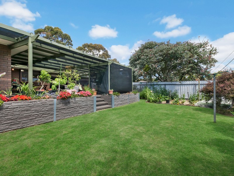 48 Serenade Crescent, Aberfoyle Park SA 5159