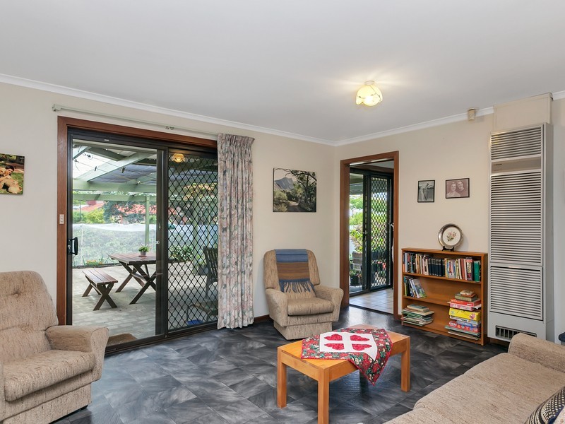 48 Serenade Crescent, Aberfoyle Park SA 5159