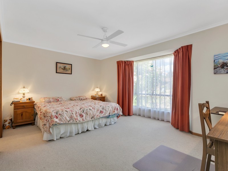 48 Serenade Crescent, Aberfoyle Park SA 5159