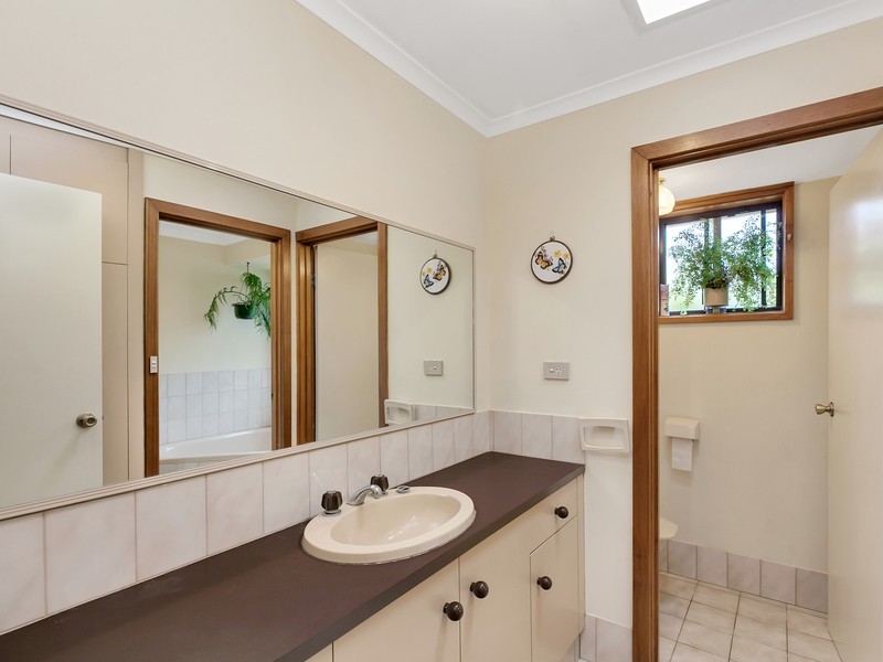 48 Serenade Crescent, Aberfoyle Park SA 5159