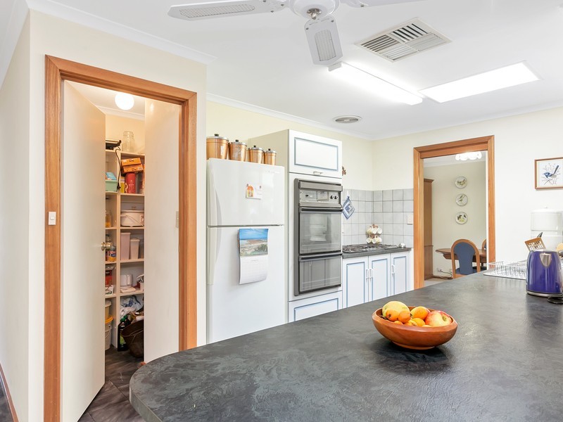 48 Serenade Crescent, Aberfoyle Park SA 5159