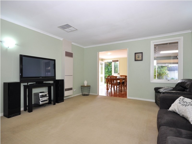 63 Taylors Road, Aberfoyle Park SA 5159