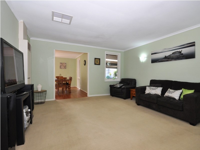 63 Taylors Road, Aberfoyle Park SA 5159