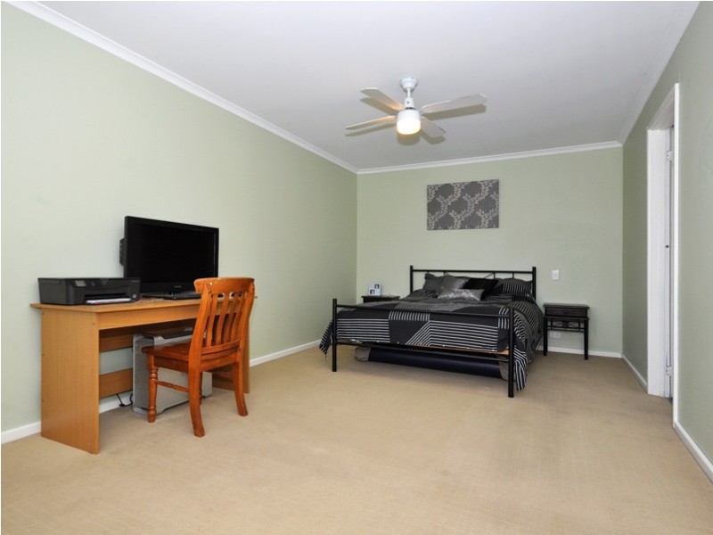 63 Taylors Road, Aberfoyle Park SA 5159