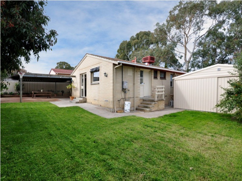 63 Taylors Road, Aberfoyle Park SA 5159