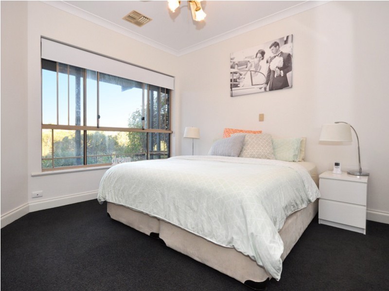 3 Blossom Terrace, Hallett Cove SA 5158