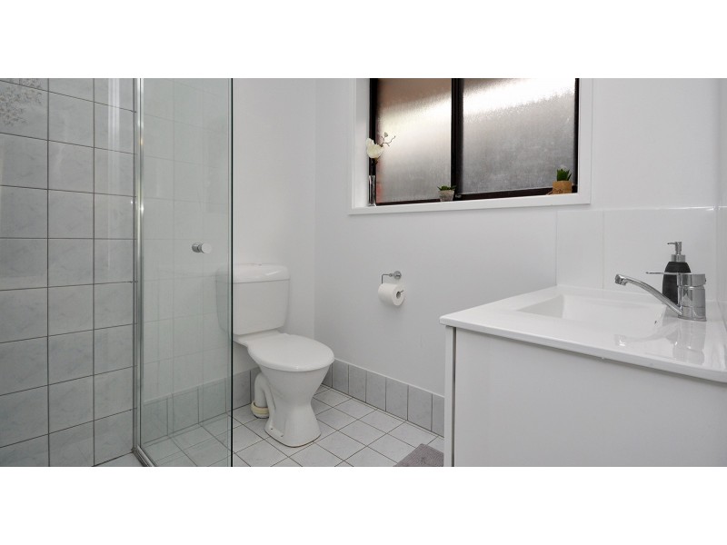 12 Knightsbridge Court, Happy Valley SA 5159