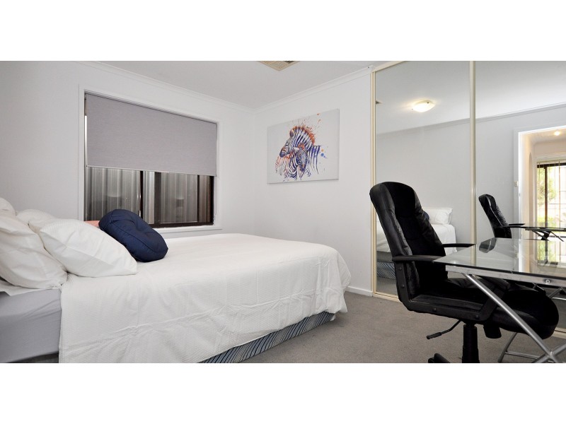12 Knightsbridge Court, Happy Valley SA 5159