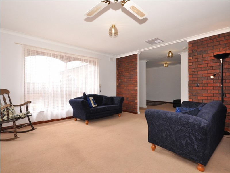 15A Barcelona Drive, Happy Valley SA 5159