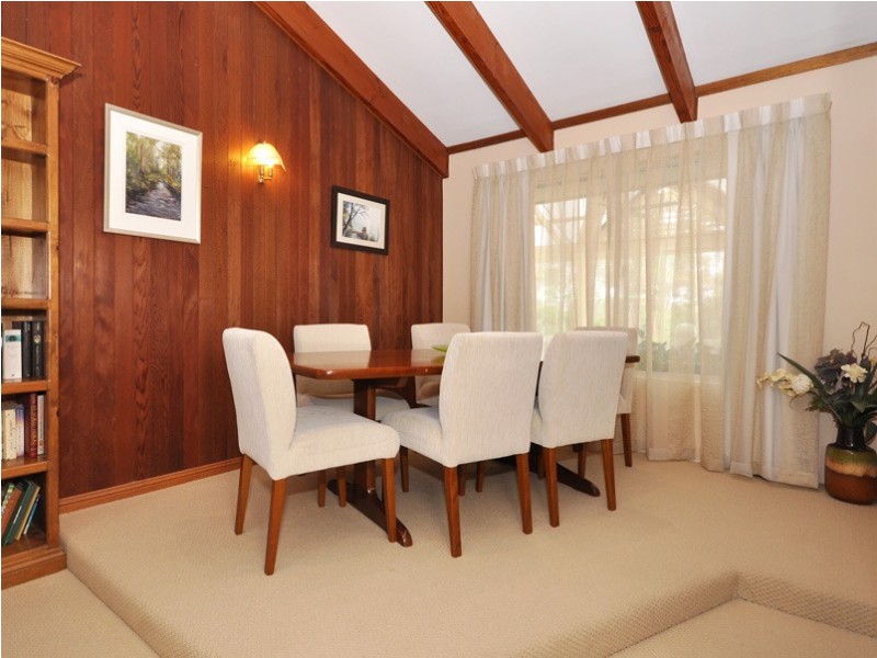 4 Sheoak Crescent, Aberfoyle Park SA 5159