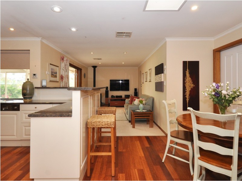 4 Sheoak Crescent, Aberfoyle Park SA 5159