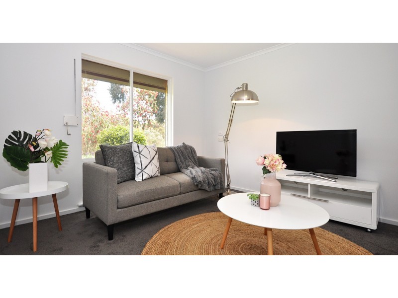 17 Hui-Hui Drive, Happy Valley SA 5159