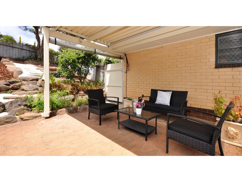 17 Hui-Hui Drive, Happy Valley SA 5159