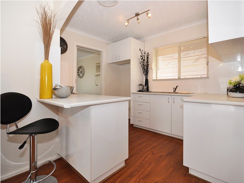 6 Montana Drive, Happy Valley SA 5159