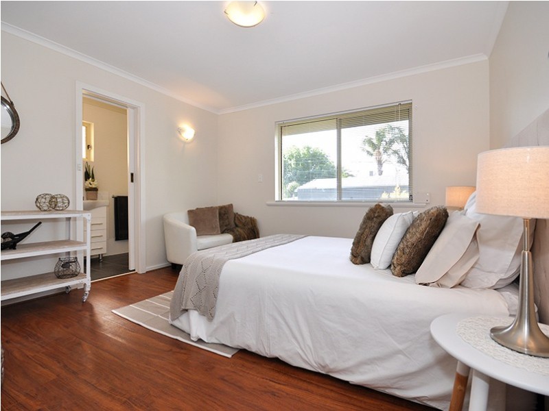 6 Montana Drive, Happy Valley SA 5159