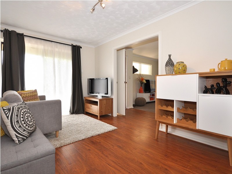 6 Montana Drive, Happy Valley SA 5159