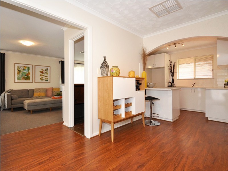 6 Montana Drive, Happy Valley SA 5159