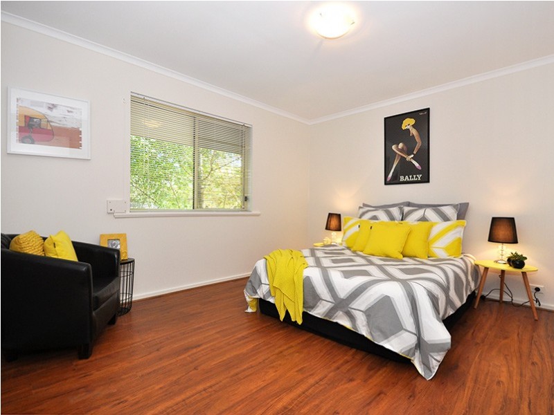 6 Montana Drive, Happy Valley SA 5159