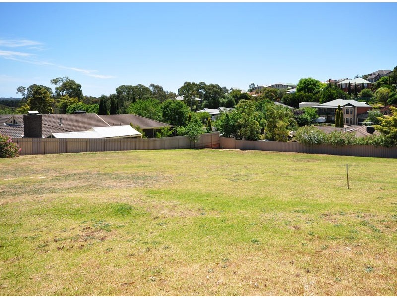 25 Stonebridge Drive, Aberfoyle Park SA 5159