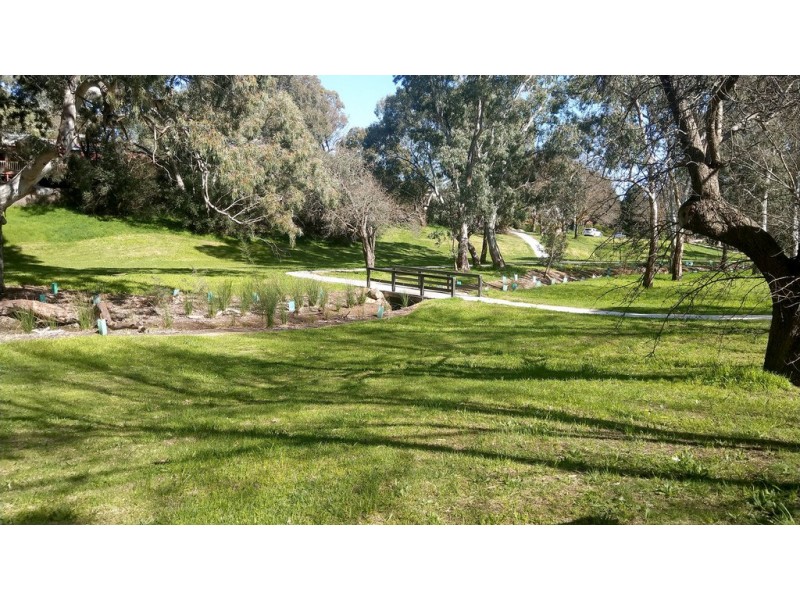 25A Stonebridge Drive, Aberfoyle Park SA 5159