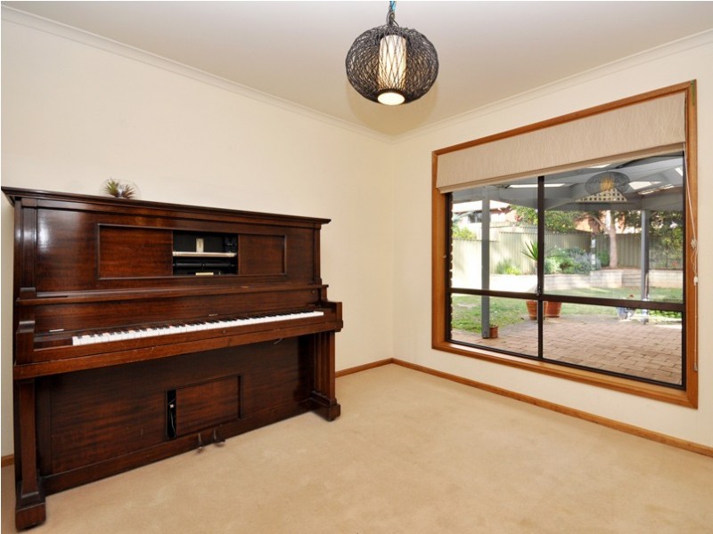 7 McKenzie Street, Coromandel Valley SA 5051