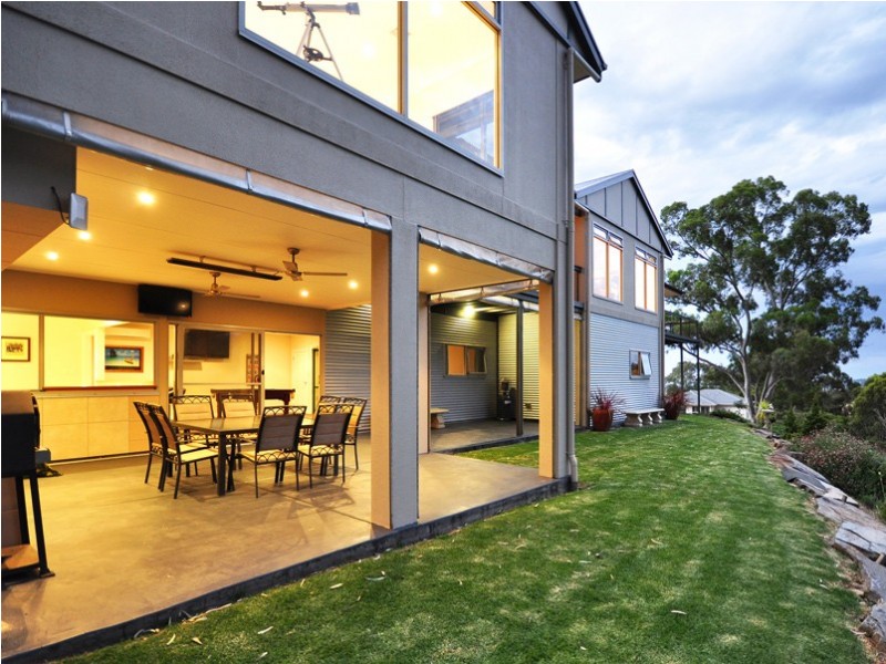 16 Scenic Court, Chandlers Hill SA 5159