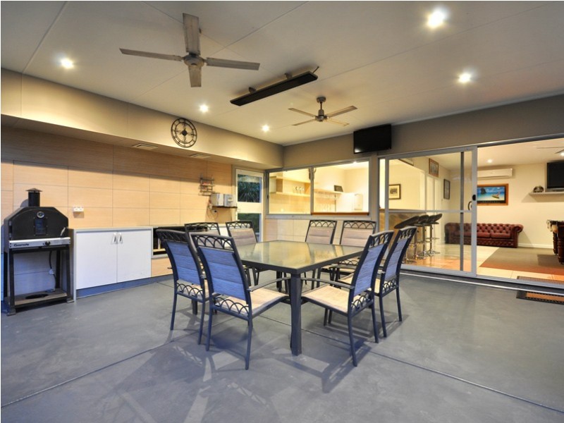 16 Scenic Court, Chandlers Hill SA 5159