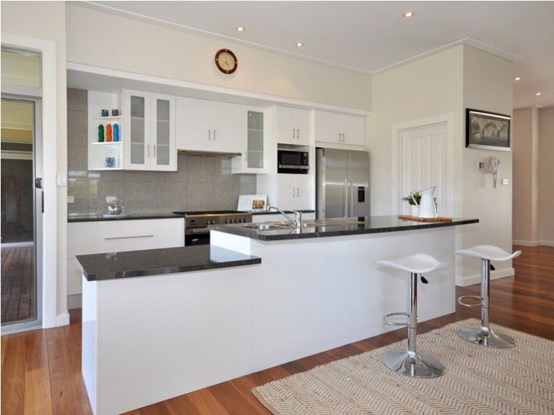 16 Scenic Court, Chandlers Hill SA 5159