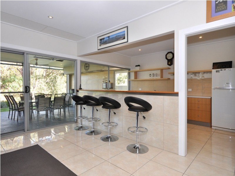 16 Scenic Court, Chandlers Hill SA 5159