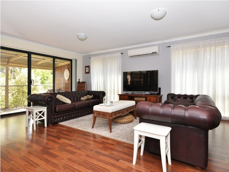 8 Rowlands Hill Road, Coromandel Valley SA 5051