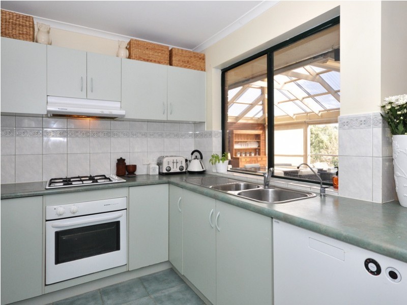 8 Rowlands Hill Road, Coromandel Valley SA 5051