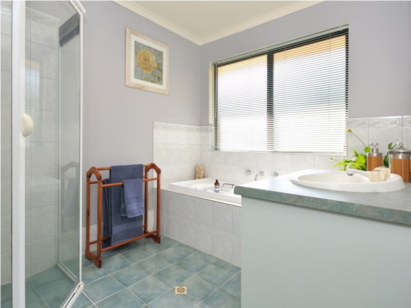 8 Rowlands Hill Road, Coromandel Valley SA 5051