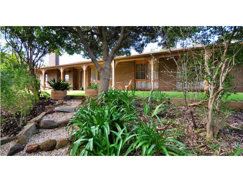 8 Grassdale Rise, Aberfoyle Park SA 5159