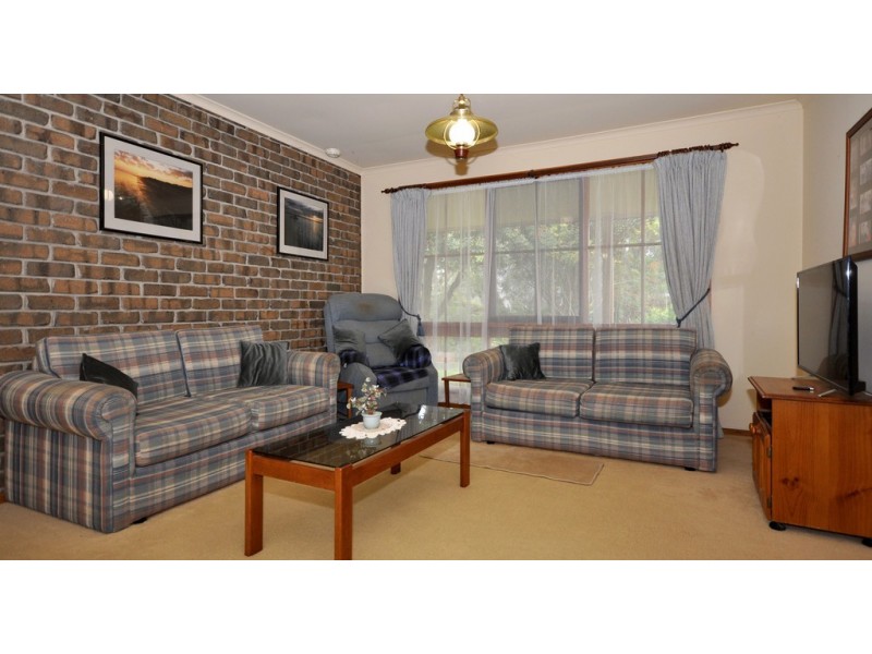 8 Grassdale Rise, Aberfoyle Park SA 5159