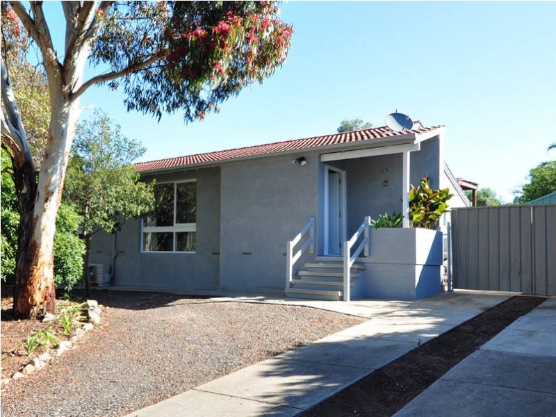 9 Majorca Road, Hackham West SA 5163