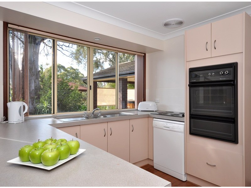 4 Woodland Grove, Aberfoyle Park SA 5159