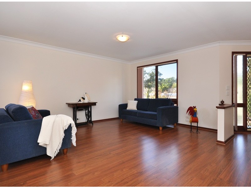 4 Woodland Grove, Aberfoyle Park SA 5159