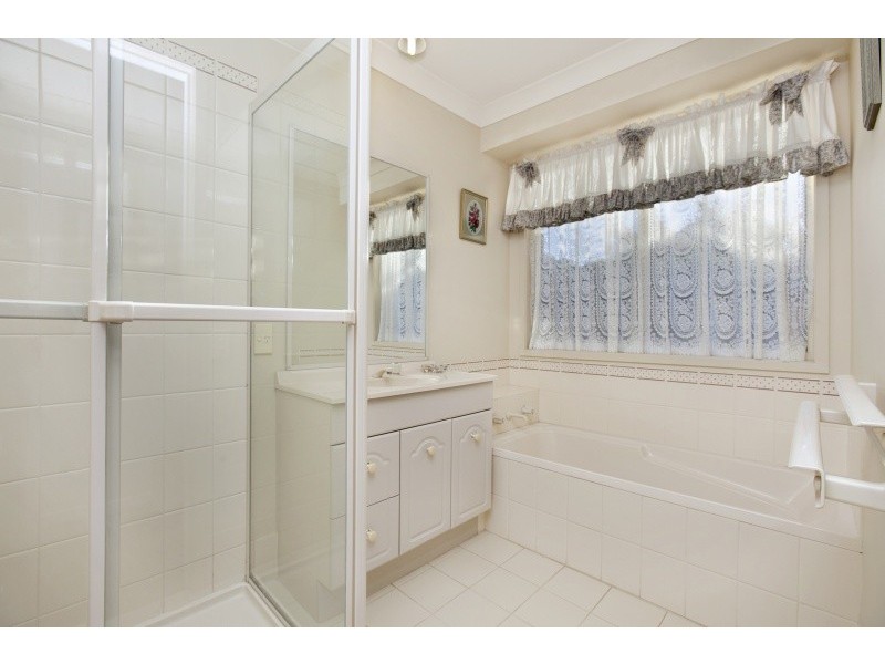 68 The Oaks Parade, Aberfoyle Park SA 5159