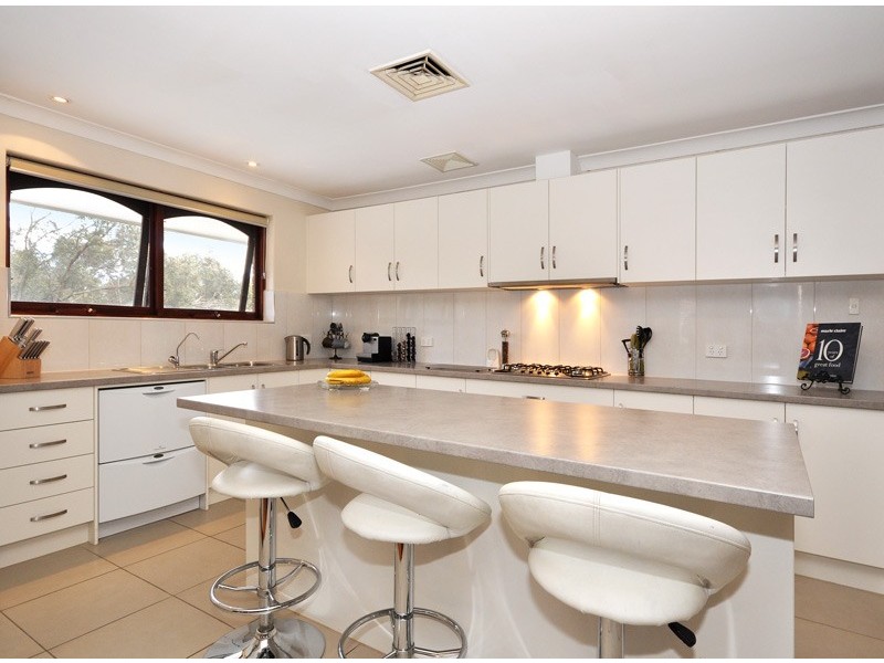 9 Broadmeadow Drive, Flagstaff Hill SA 5159