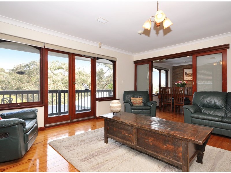 9 Broadmeadow Drive, Flagstaff Hill SA 5159