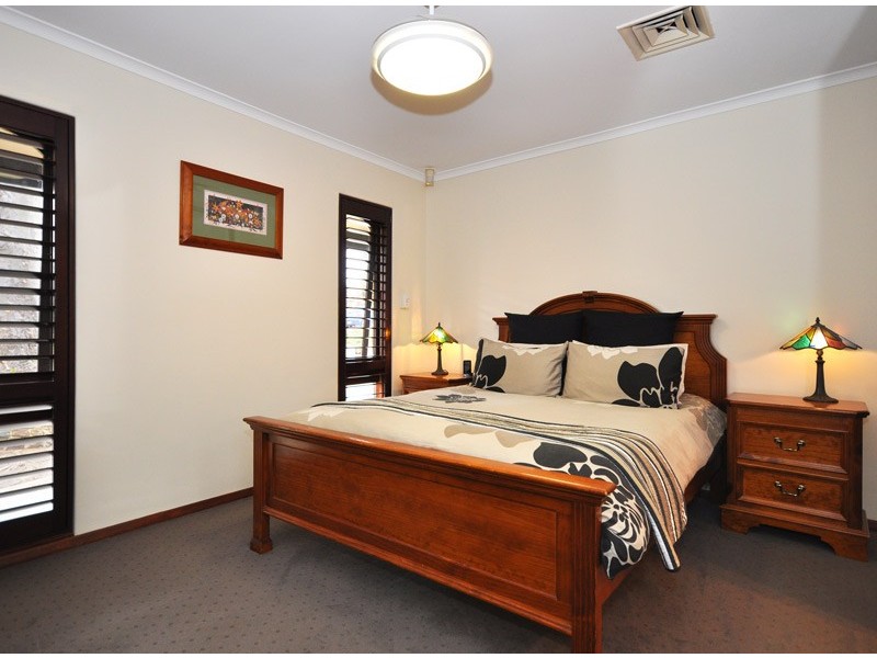 9 Broadmeadow Drive, Flagstaff Hill SA 5159