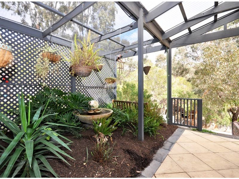 9 Broadmeadow Drive, Flagstaff Hill SA 5159