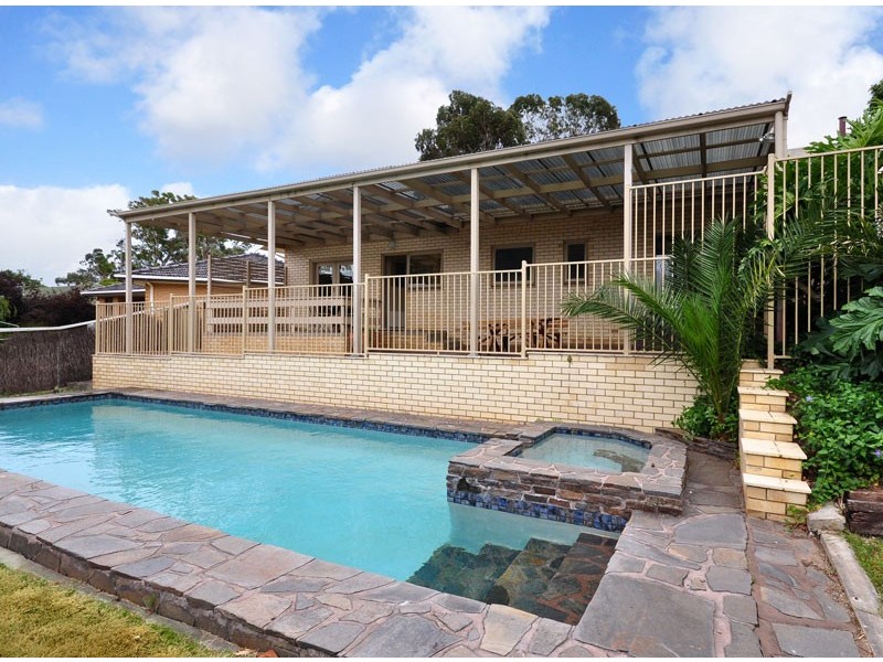 15 Brightman Street, Flagstaff Hill SA 5159