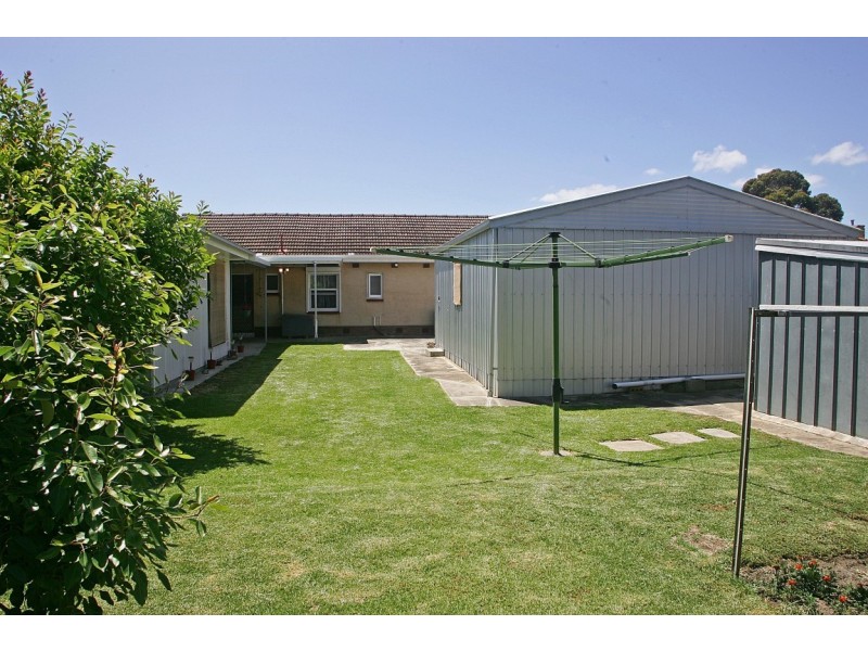 25 Halsey Road, Fulham SA 5024